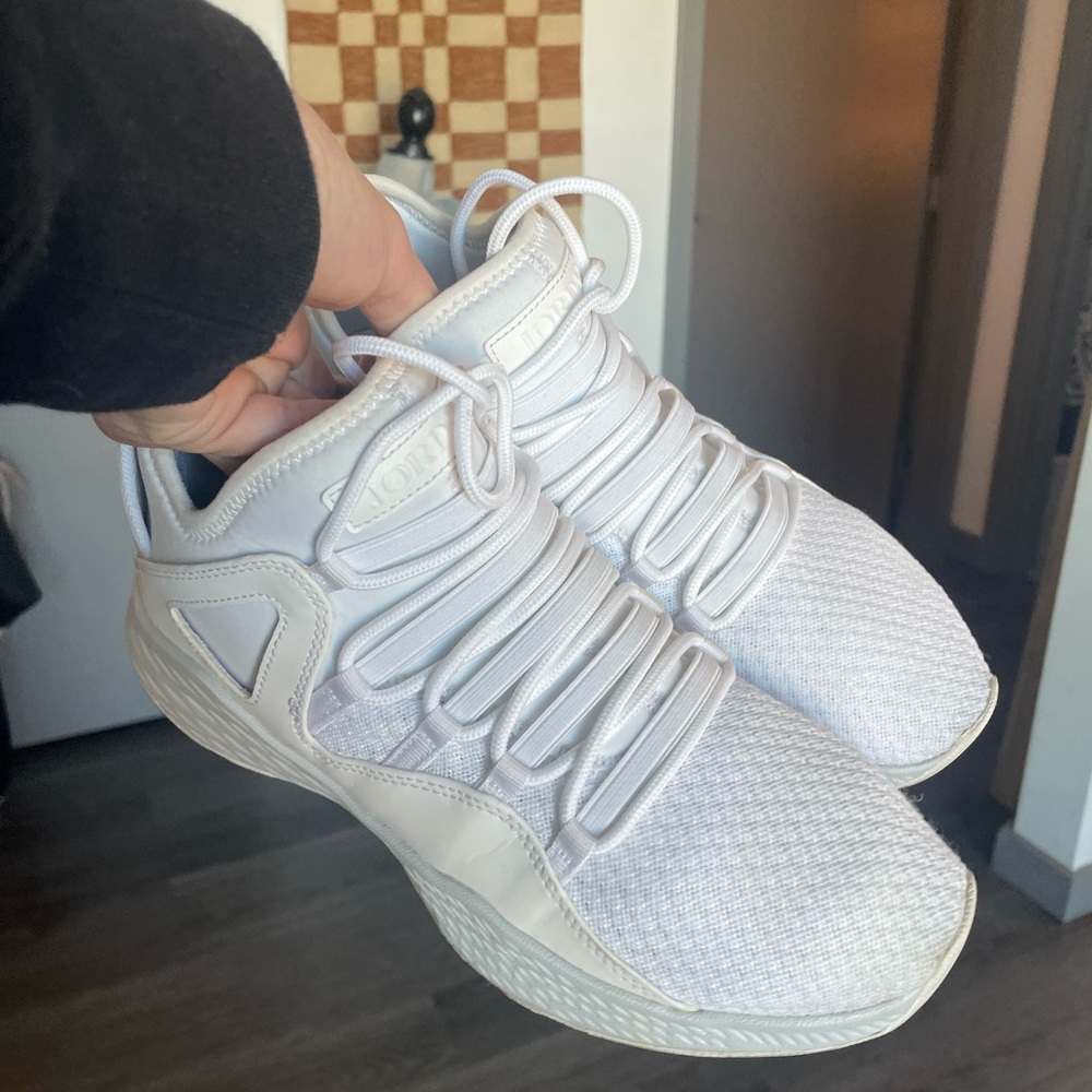 Men’s 7.5 Jordan’s formula 23